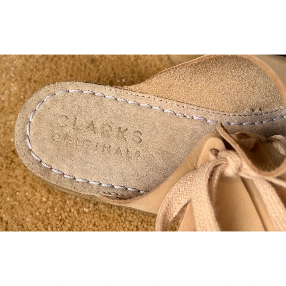NWOT Clarks Originals Women Sz9 Sandals Slides Leather Suede Lace Up Beige Shoes